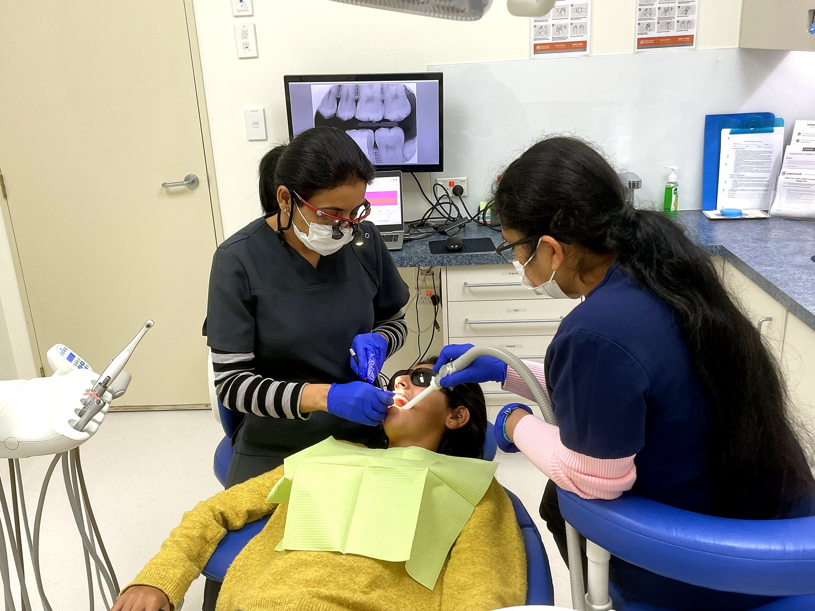 A thorough clean, the foundation of gum treatment