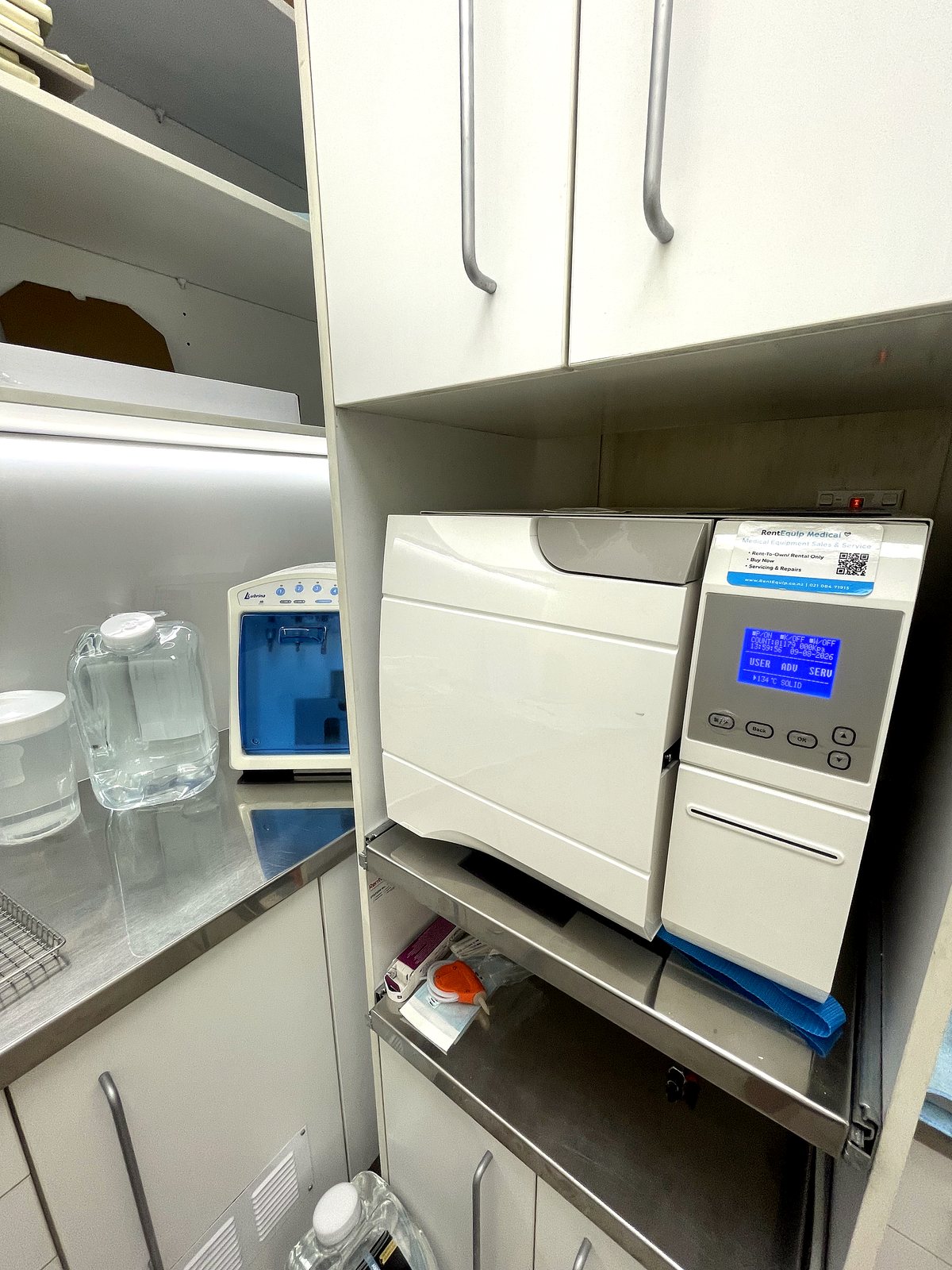 The hospital-grade steriliser in the Supertooth sterilisation bay