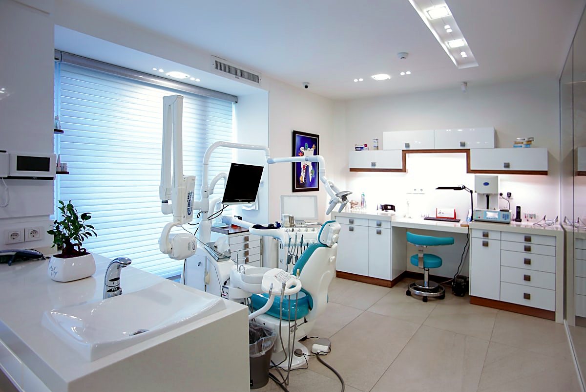 A bright, calm dental surgery